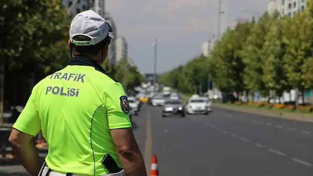 Trafikte yeni dönem! Cezalar artıyor, radar noktaları açıklanıyor