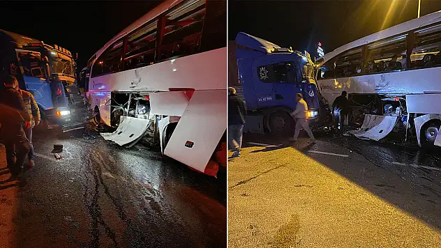 Tur otobüsü ile TIR çarpıştı! 20 kişi yaralandı