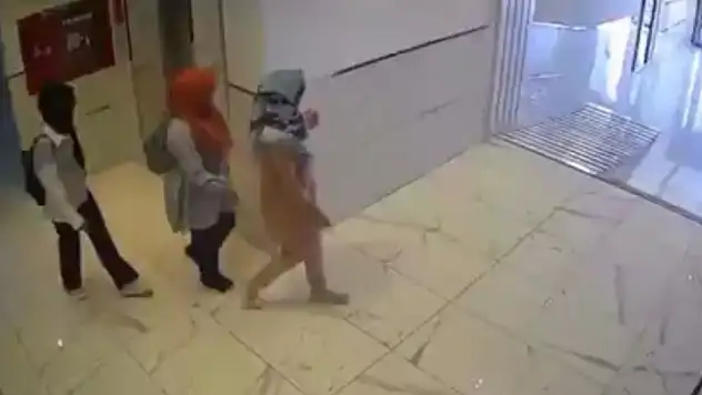 Türban takıp hırsızlık girişiminde bulunan şüpheliler suçüstü yakalandı