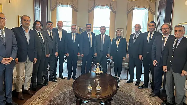 Türkiye güçlü bir kadro ile yeni bir düşünce kuruluşuna sahip oldu.