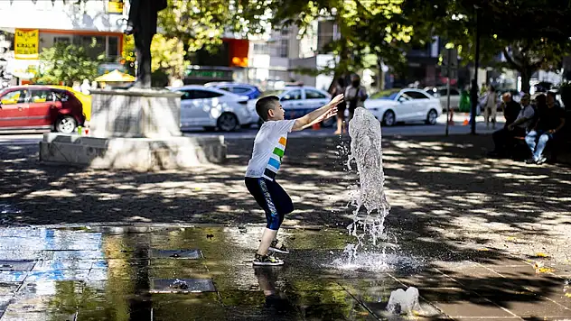 Türkiye'de son yarım asrın en sıcak üçüncü ağustos ayı yaşandı