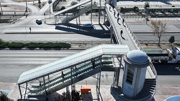 Üniversite öğrencileri o yolu sıkça kullanıyordu: Başkan Altay çalışmayı duyurdu!