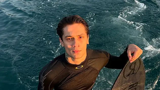 Ünlü rapçi Çakal'a konser çıkışı silahlı saldırı!