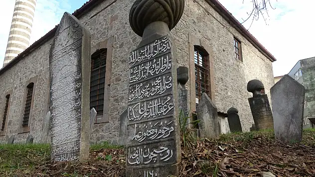 Unutulan taşlarda saklı hikâyeler gün yüzüne çıkıyor