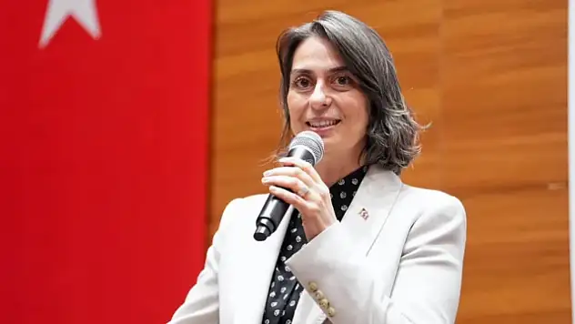 Üsküdar Belediye Başkanı Sinem Dedetaş görevinden uzaklaştırıldı