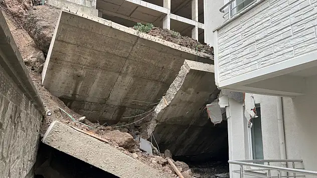 Uykuda yakalayan felaket: Bina tahliye edildi