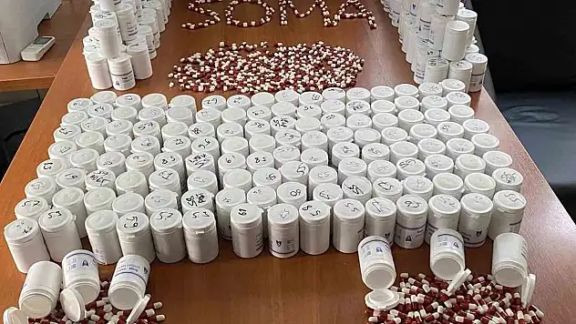 Uyuşturucu operasyonu! Binlerce sentetik ecza ele geçirildi