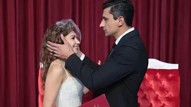 Uzak Şehir son bölüm tek parça izle! Kanal D dizi ekranıyla Uzak Şehir 28. bölüm kesintisiz izle