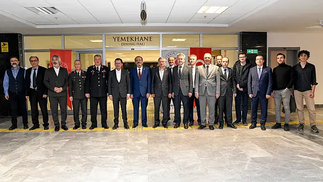 Vakıflar Genel Müdürlüğü, Konya Teknik Üniversitesi'nde iftar yemeği verdi!