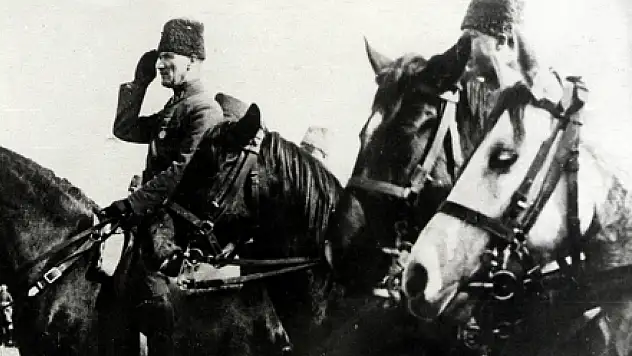 Vali Akın, 30 Ağustos Zaferi'ni  kutladı!