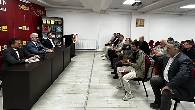 Vekil Altunyıldız, 'Konya'nın hava yolu ulaşımını çözüme kavuşturmayı hedefliyoruz'