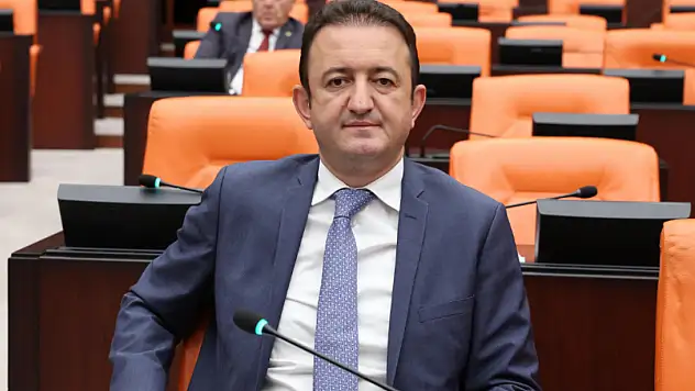 Vekil  Bektaş: 'Öğretmen sorunları acilen çözüme kavuşturulmalı'