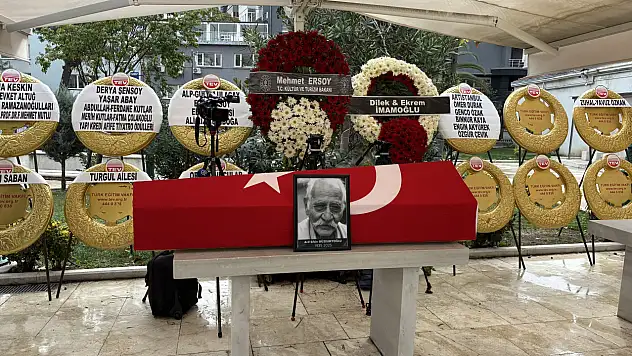 Yabancı Damat'ın Memik Dede'si Arif Erkin Güzelbeyoğlu son yolculuğuna uğurlandı