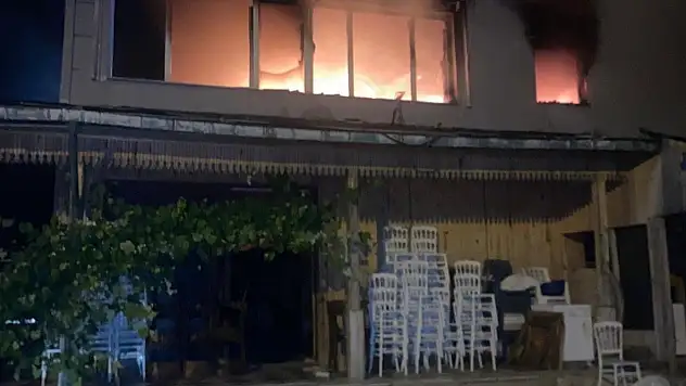 Yangın çıkan ev kullanılmaz hale geldi!   