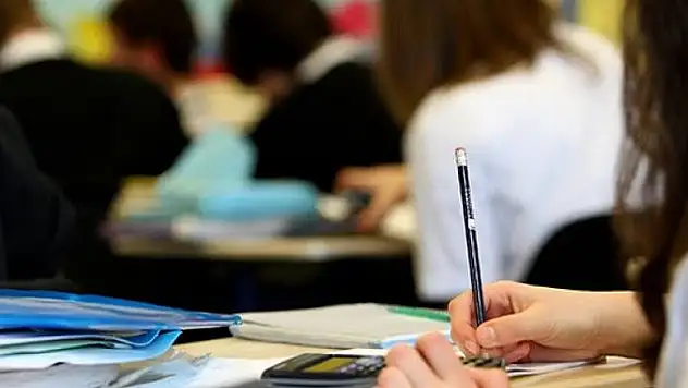 Yarın Sakarya'da okullar tatil mi? Sakarya Valiliğinden açıklama geldi mi? Sakarya Üniversitesi yarın tatil mi?