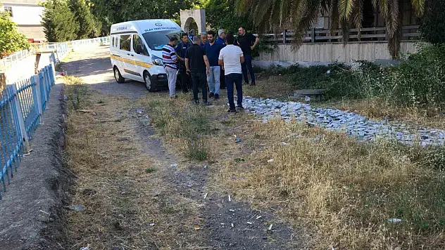 Yatağında ölü bulundu