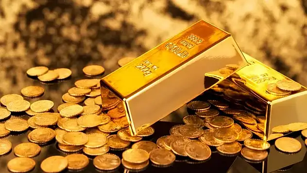 Yatırımcılar dikkat: Altında yeni zirve sinyali geldi!