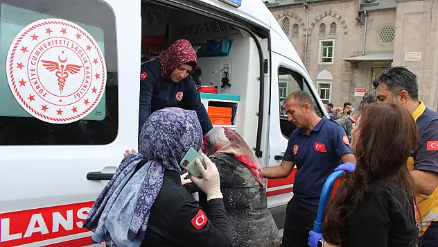 Yer Altı Çarşısı girişinde patlama! Yaralılar var