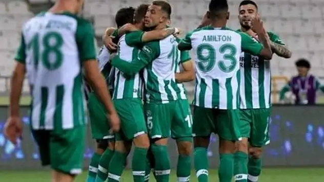 Yeşil-Beyazlı oyuncular tatil yapıyor