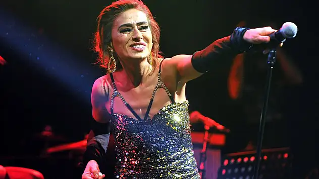 Yıldız Tilbe'den olay vasiyet! 'Cenazeme gelirse taşlayın'