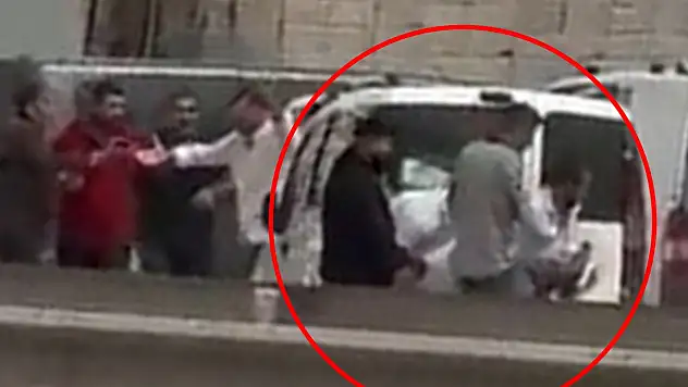 Yol verme inadı kanlı bitti: 2 ölü, 7 yaralı!