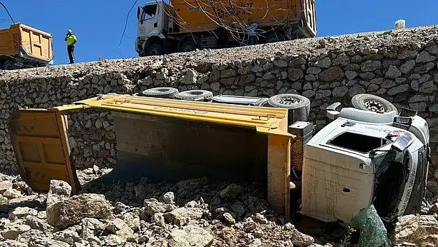 Yol yapım çalışmasında korkunç kaza: Şahali Yetgin hayatını kaybetti