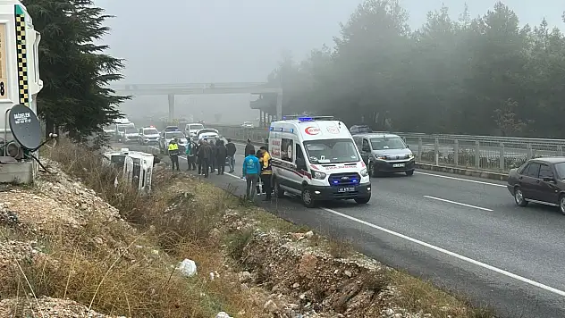 Yolcu minibüsü şarampole devrildi! 13 kişi yaralı