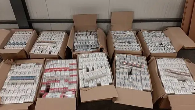 Yolcu otobüsünde şok eden zula! 45 bin 200 paket yakalandı