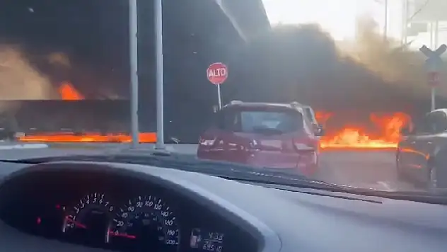 Yük treni gaz tankerine çarptı