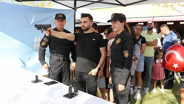 'Yusuf Dikeç pozu' atıcılığa olan ilgiyi artırıyor