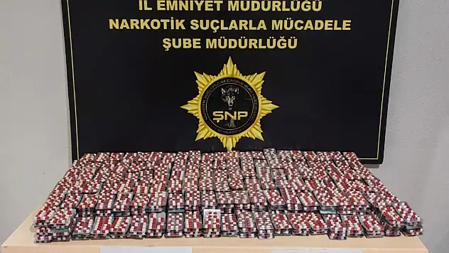 Zehir tacirlerine darbe: 13 bin 100 uyuşturucu hap yakalandı