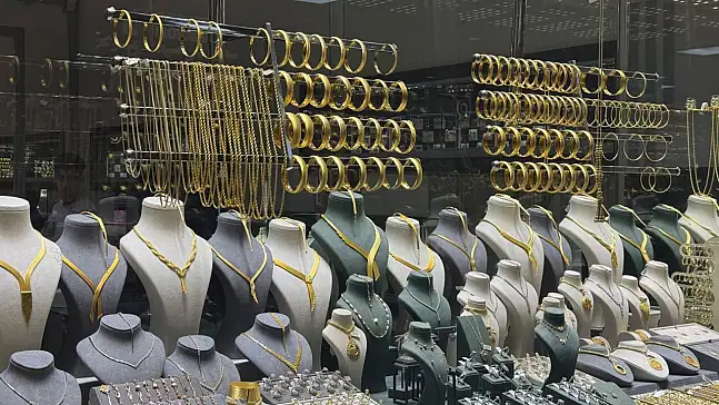 Gram altın 6 bin 550 TL'ye geriledi! Altın fiyatlarında düşüş sürecek mi?