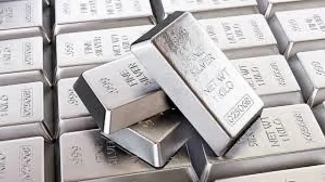 Gümüşte tarihi zirve! Ancak bu rakamlar uyarı veriyor...