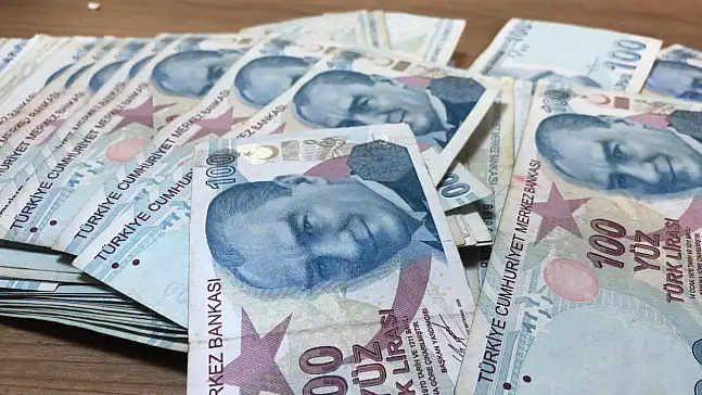 Kademeli emeklilik çıkacak mı? Kanun teklifleri Meclis'te, gözler emeklilik düzenlemesinde