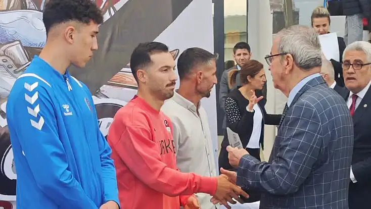 Konya Büyükşehir Belediyesporlu Ramazan Yılmaz’a ‘Yılın Sporcusu’ ödülü