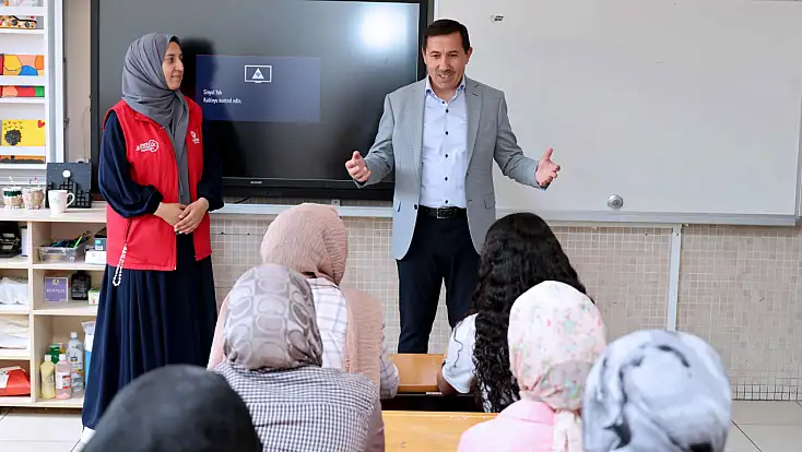 Konya’da çocukların yaz coşkusu: Başkan Kılca atölye çalışmalarına katıldı
