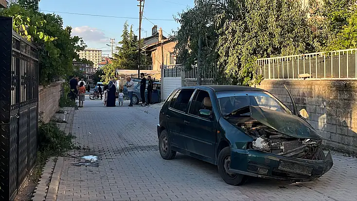 Konya'da ehliyetsiz çocuk sürücünün karıştığı kazada 2’si çocuk 5 kişi yaralandı