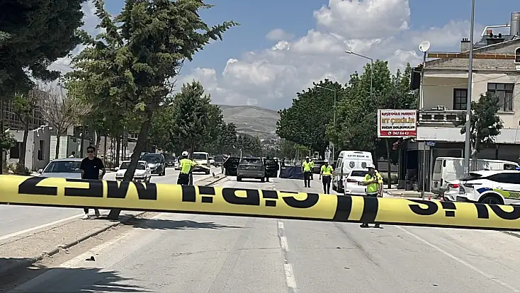 Konya'da facia: Aracın altında kalan Ayşenur Can hayatını kaybetti