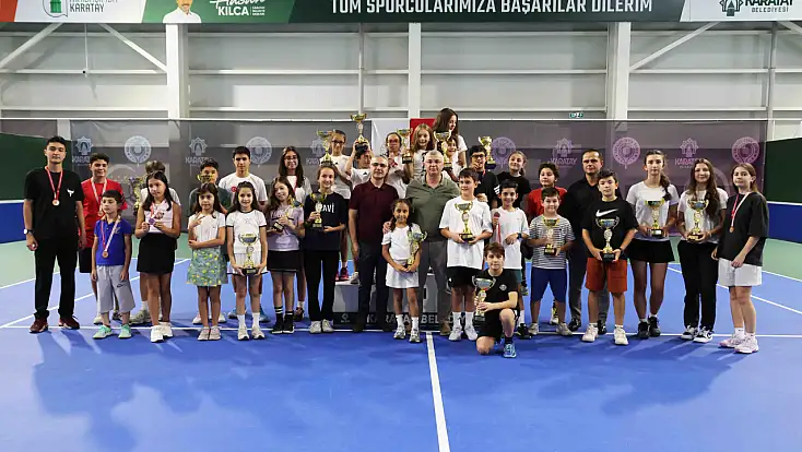 Konya’da genç raketlerin zaferi! Şampiyonlar belli oldu