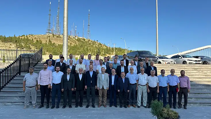 Konya'da görev yerleri değişen ilçe müftüleri için veda programı düzenlendi