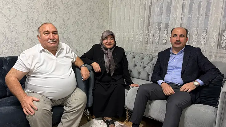 Konya’da hayaller gerçek oldu: 'Vefa Umresi' yolcularına anlamlı ziyaret
