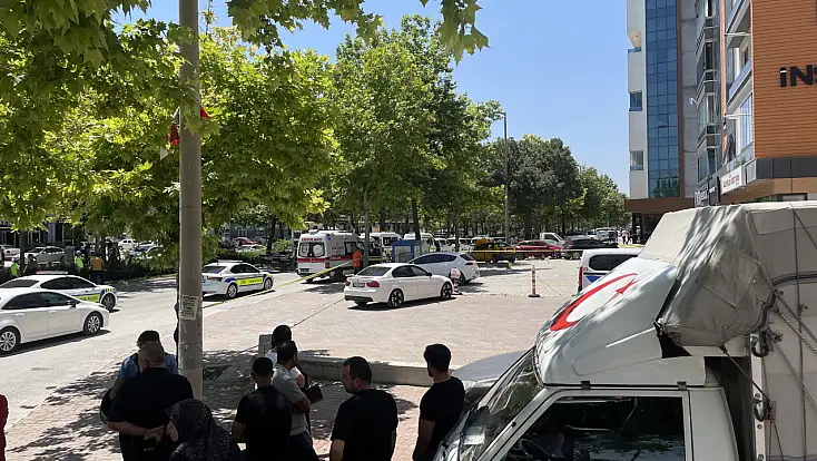 Konya'da kahreden kaza: Kaldırımda yürüyen anne ve kızı hayatını kaybetti