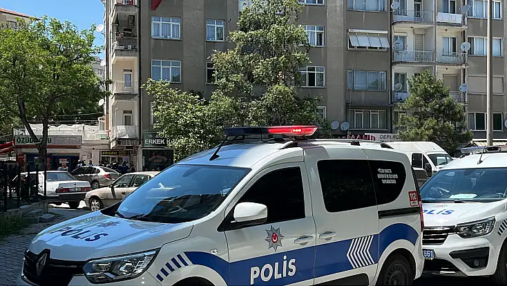 Konya'da kanlı tartışma! Apartman yöneticisi bıçaklandı