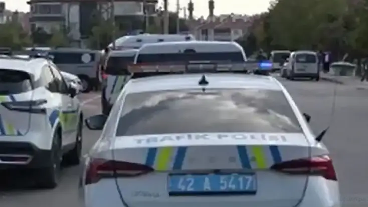 Konya’da öğrenci servisi ile otomobil çarpıştı: 8’i çocuk 9 kişi yaralandı