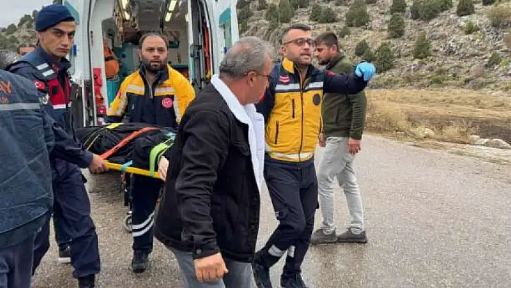 Konya’da otomobil şarampole yuvarlandı: çok sayıda yaralı var!