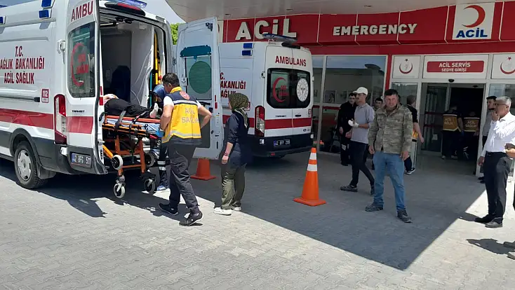 Konya’da otomobil takla attı: Aynı aileden 4 kişi hastaneye kaldırıldı
