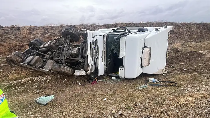 Konya’da peş peşe kazalar: 3 ayrı kazada 6 yaralı