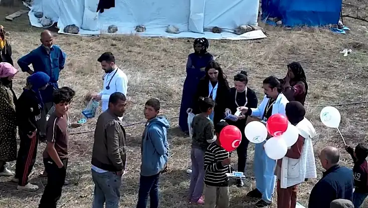 Konya’da sağlık hizmeti tarlaya taşındı! Kadın ve çocuklar da unutulmadı