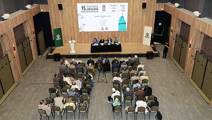 Konya’da şiir şöleni başladı! 6 ülkeden şairler Mevlana Şiir Şöleni’nde buluştu
