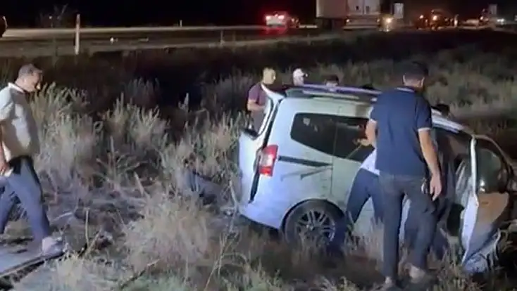 Konya’da TIR ile kamyonet çarpıştı: 2 yaralı
